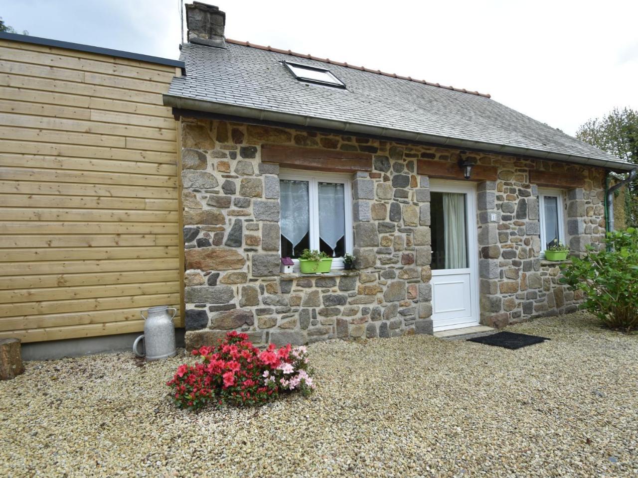 Breton Stone House In Saint Gilles Les Bois Villa Exterior photo