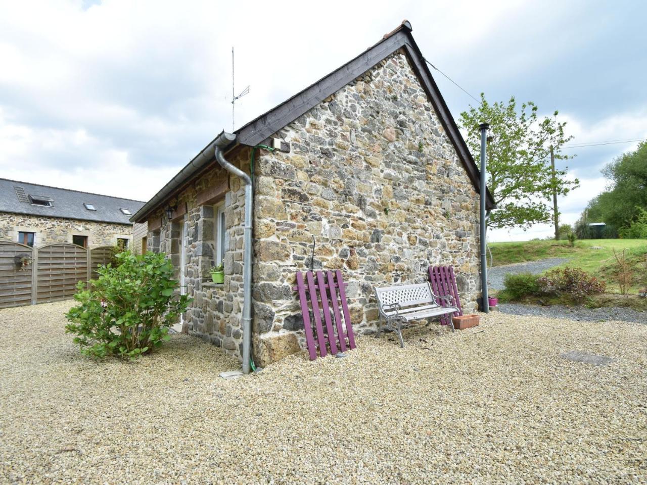 Breton Stone House In Saint Gilles Les Bois Villa Exterior photo
